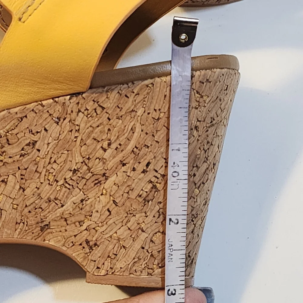 NATURALIZER Cynthia Leather Yellow Strappy Wedge Kork Sandals 8.5M